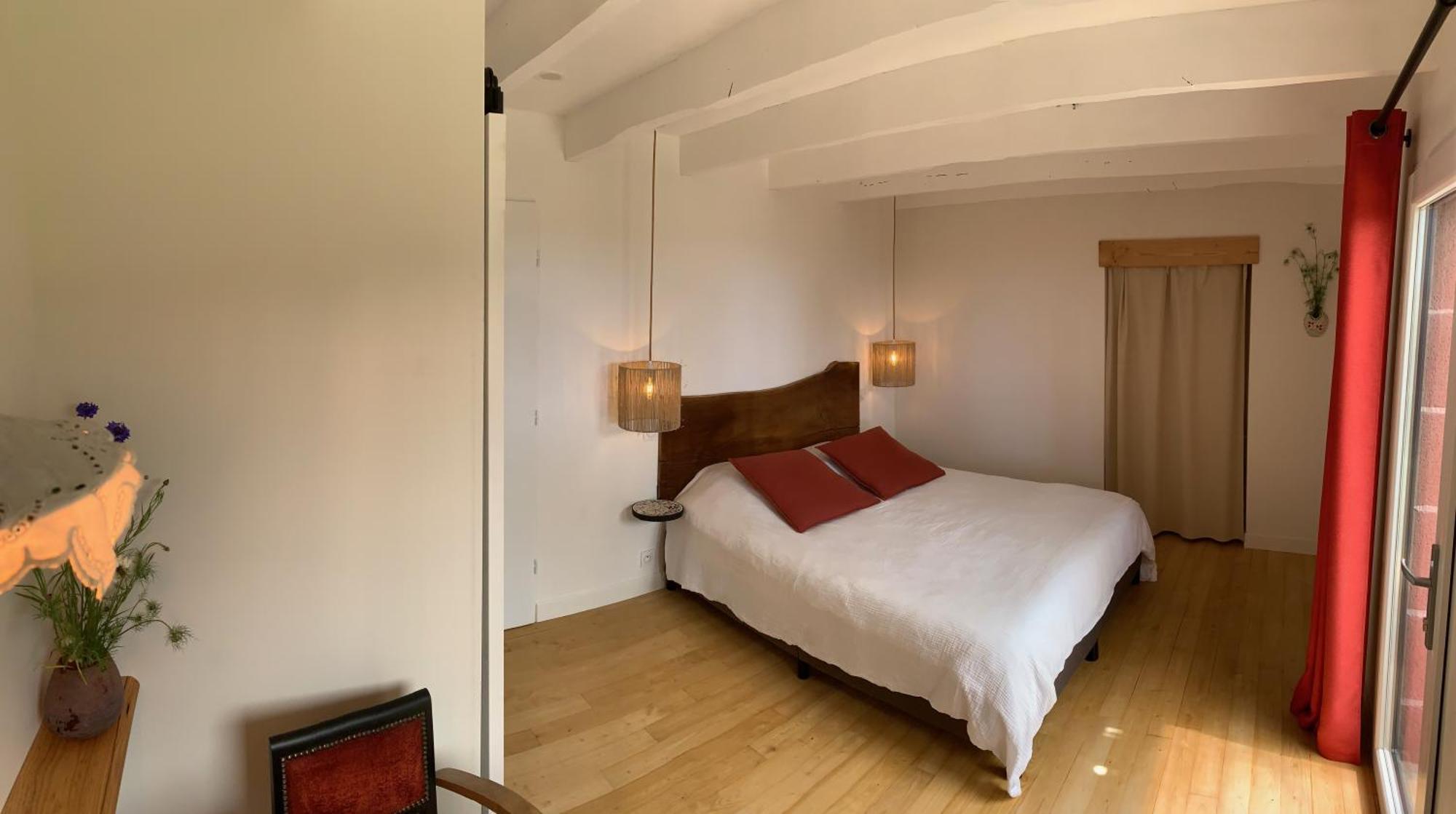 Aux Logis De Fonfroide Chez Mylene & David Bed & Breakfast Marcoles Exterior photo